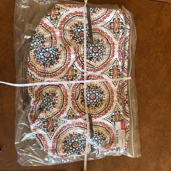 Thirty-one Retro Metro bag in Sunset Medallion pattern New in bag - Picture 3 of 8